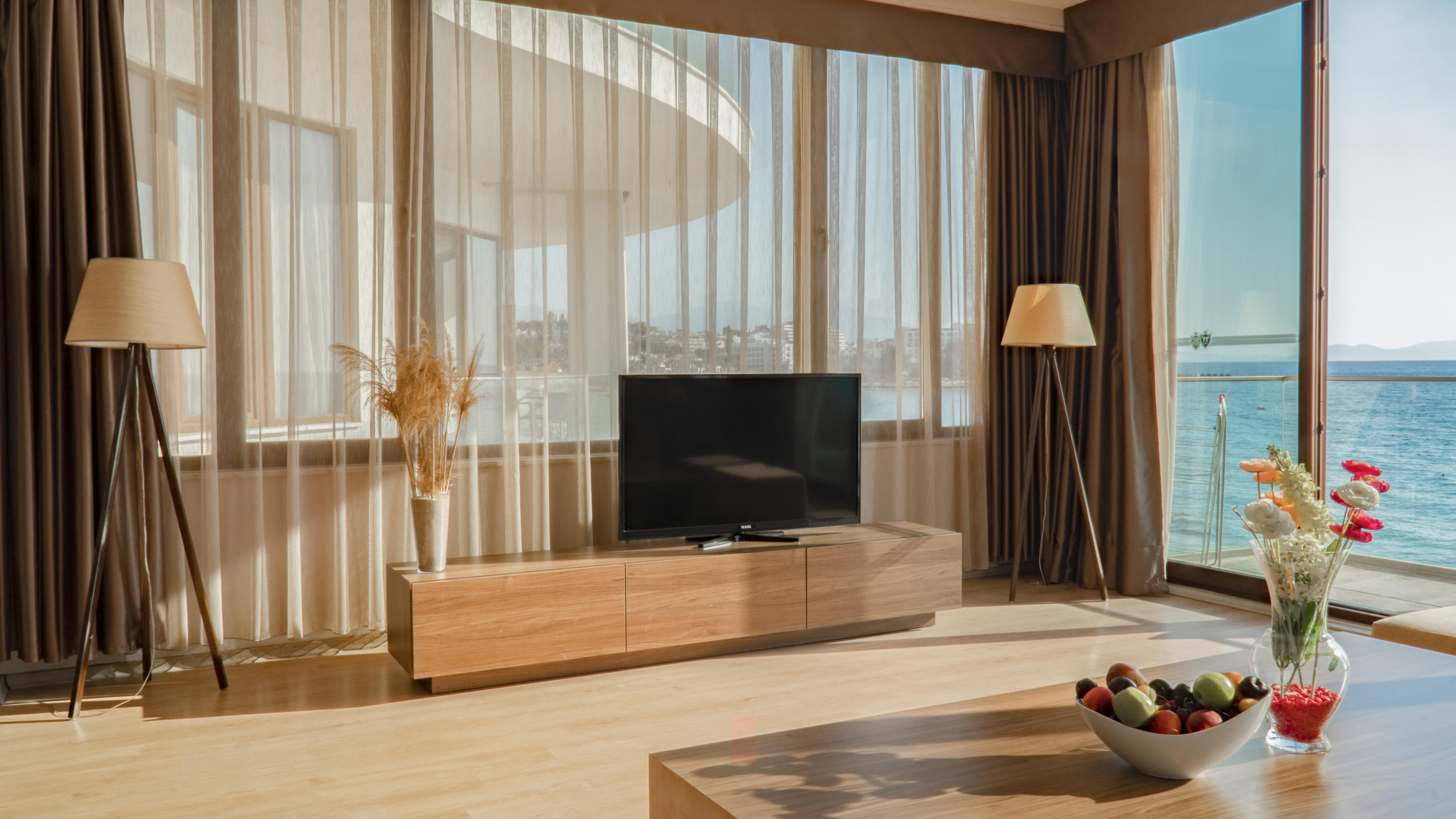 Ladies Beach Suite Hotel (Adults Only) Kuşadası Ngoại thất bức ảnh
