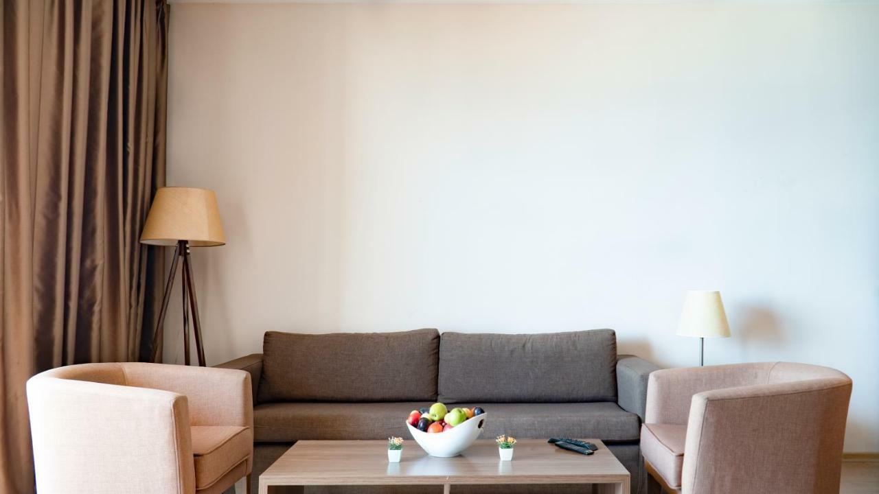Ladies Beach Suite Hotel (Adults Only) Kuşadası Ngoại thất bức ảnh